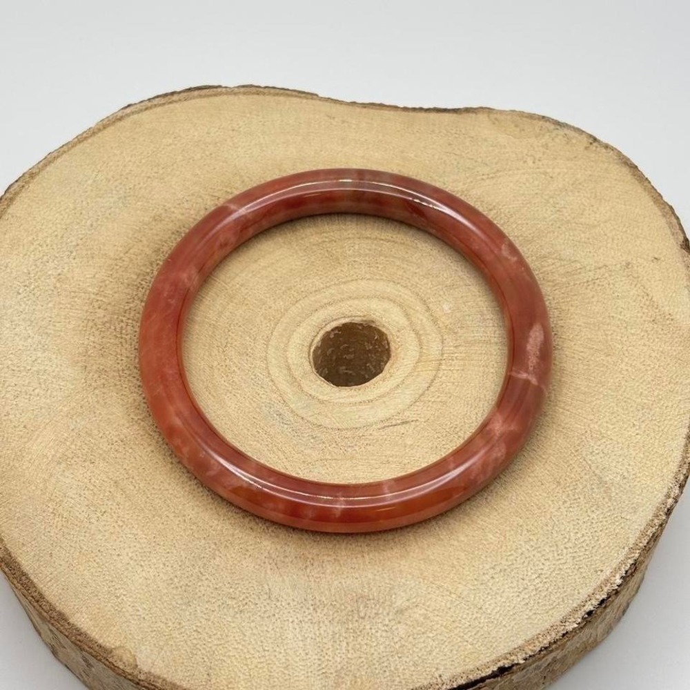 Red‎ Jade Bangle - Picture 5 of 8